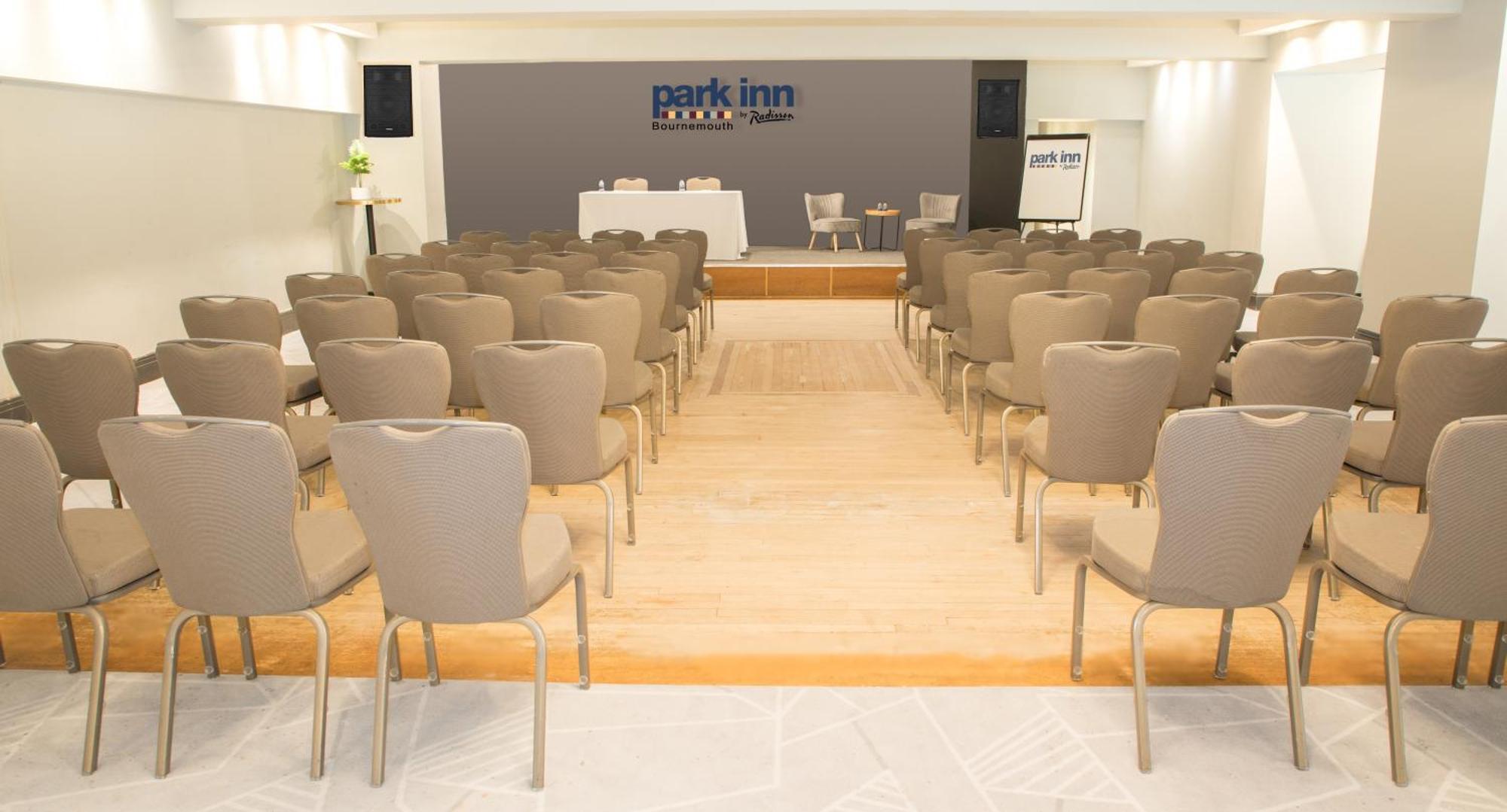 Park Inn By Radisson 伯恩茅斯 外观 照片